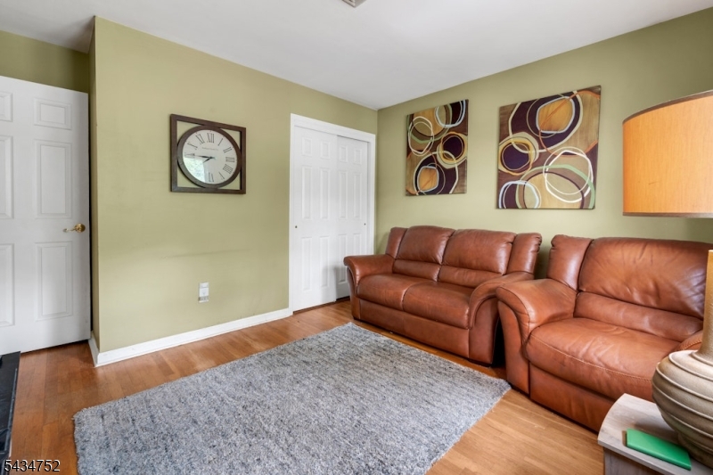 185 Ratzer Rd
