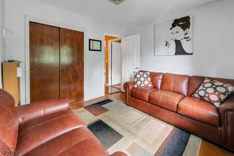 185 Ratzer Rd