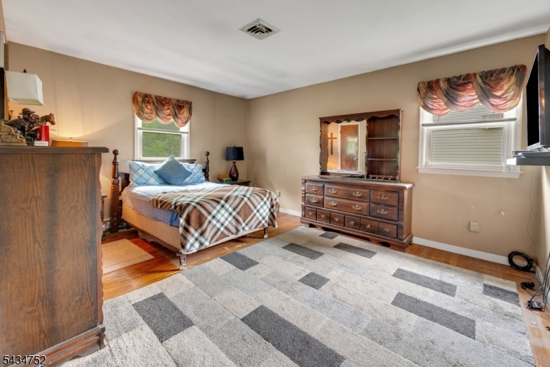 185 Ratzer Rd