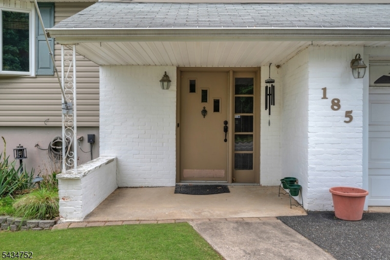 185 Ratzer Rd