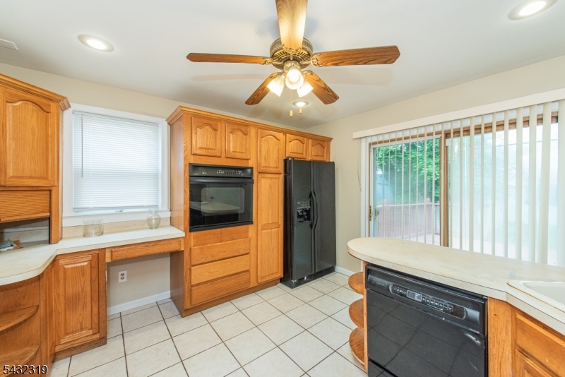 85 Jacoby St