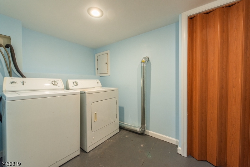 85 Jacoby St