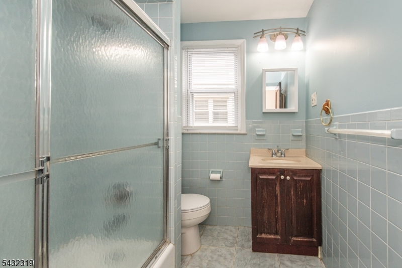 85 Jacoby St