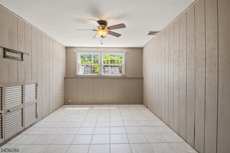 1252 Ringwood Ave