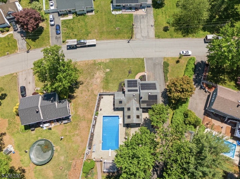 1252 Ringwood Ave
