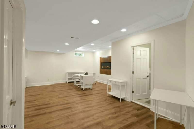 110 Nelson Pl