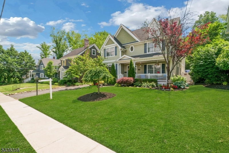 110 Nelson Pl