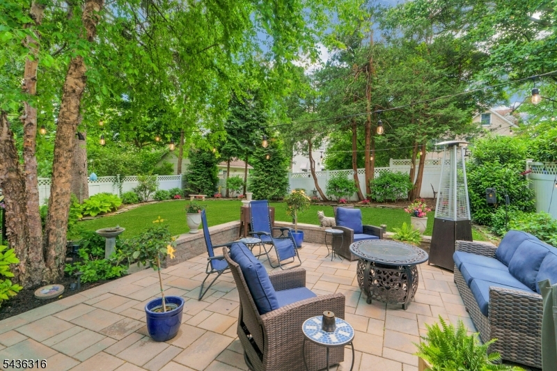 110 Nelson Pl