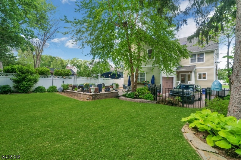 110 Nelson Pl