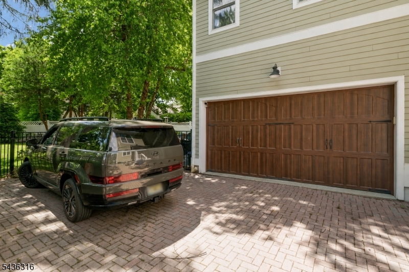 110 Nelson Pl