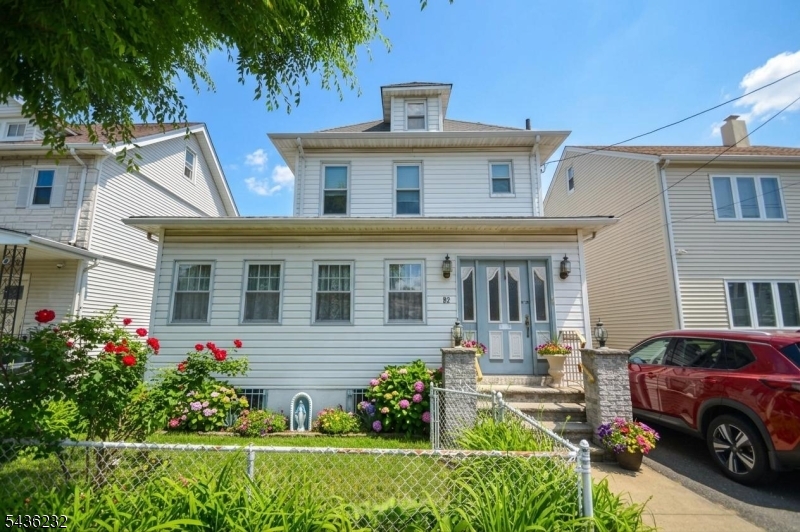 82 Christie Ave