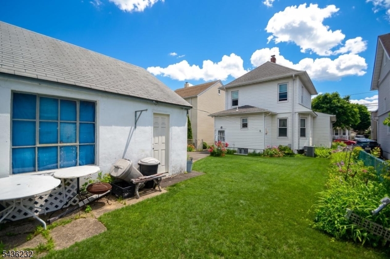 82 Christie Ave