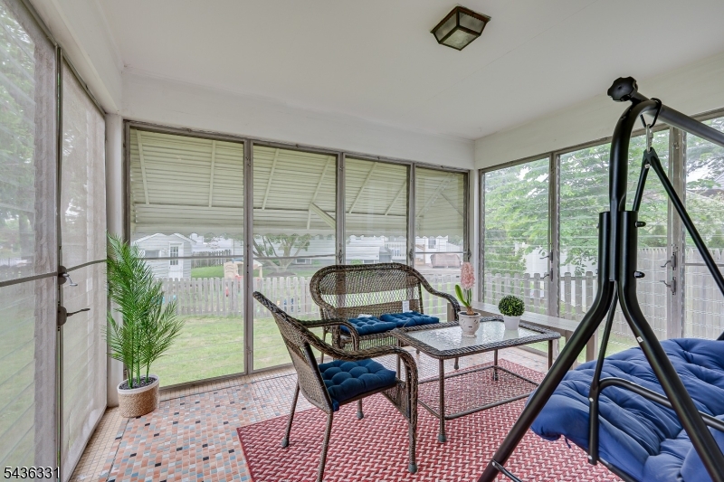 113 Dutch Neck Rd