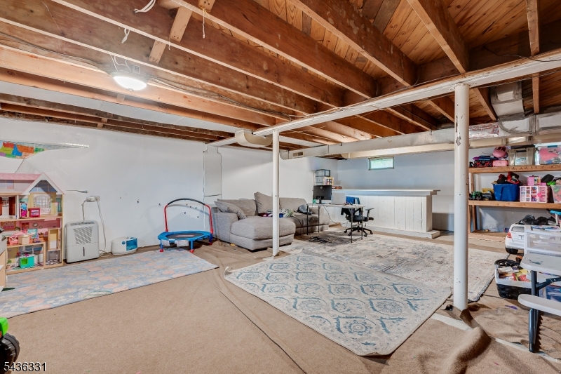 113 Dutch Neck Rd