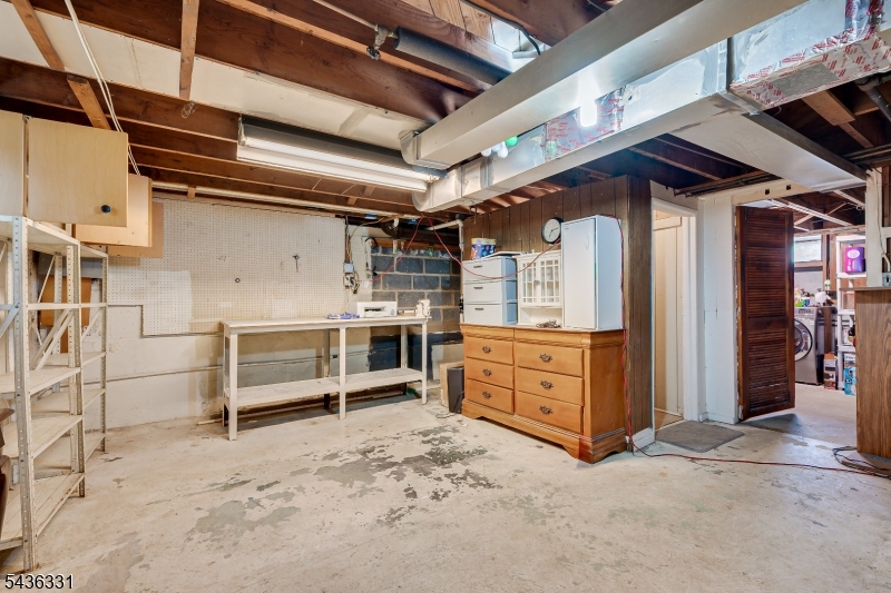 113 Dutch Neck Rd