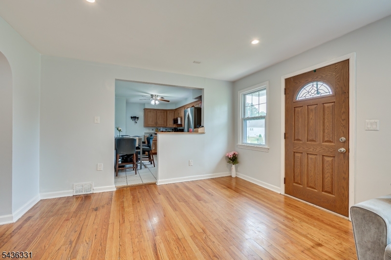 113 Dutch Neck Rd