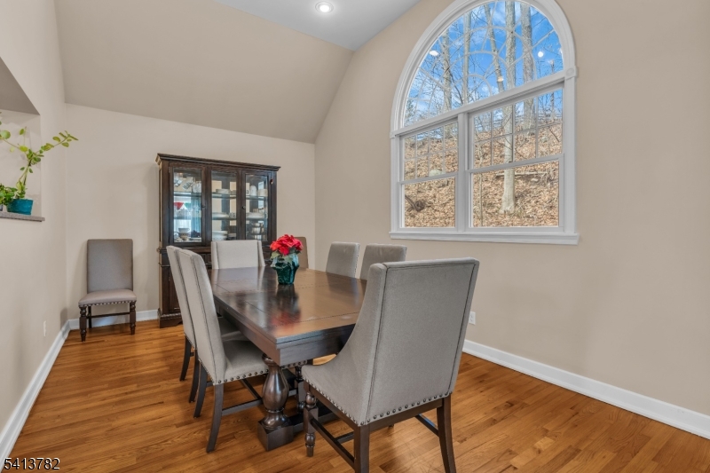 15 High Mountain Rd