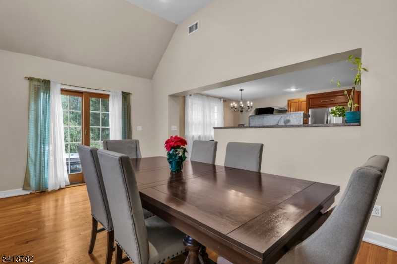 15 High Mountain Rd