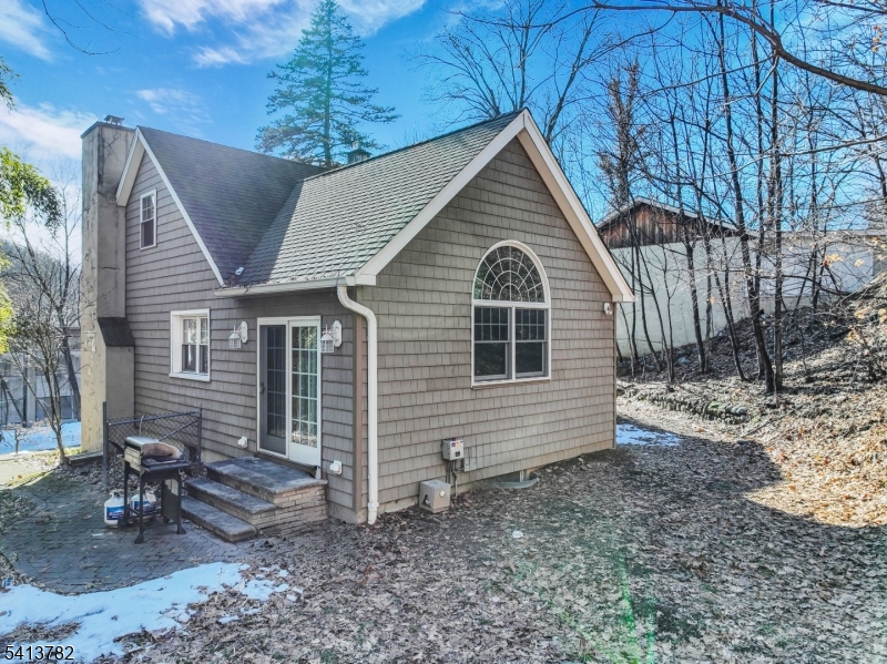 15 High Mountain Rd