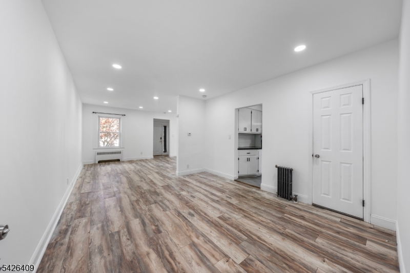8 Melrose Ter