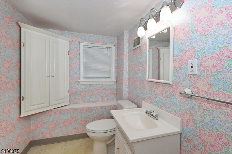 785 Lamberts Mill Rd