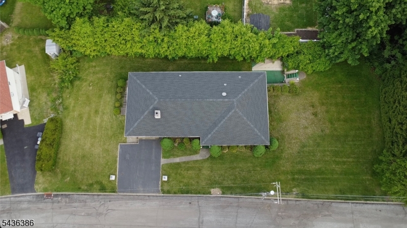 35 Hillside Ave