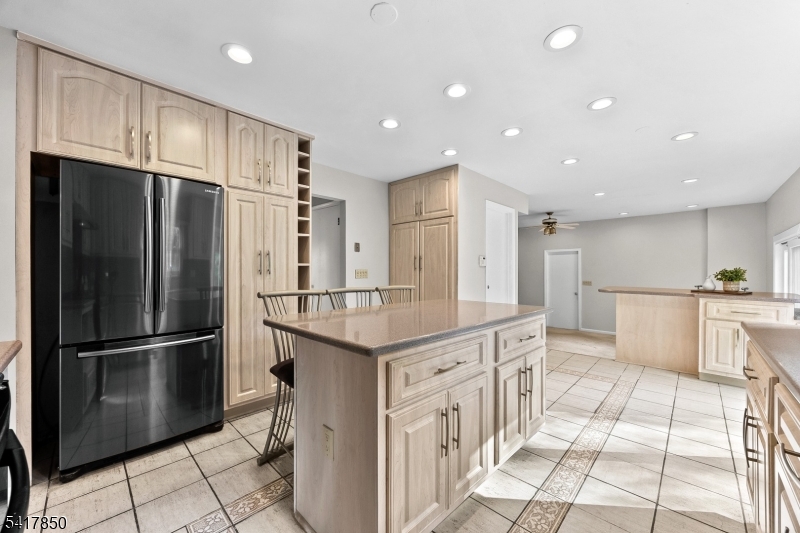 350 Parsippany Blvd