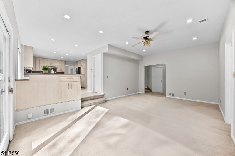 350 Parsippany Blvd