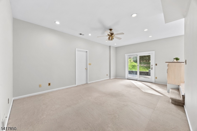 350 Parsippany Blvd