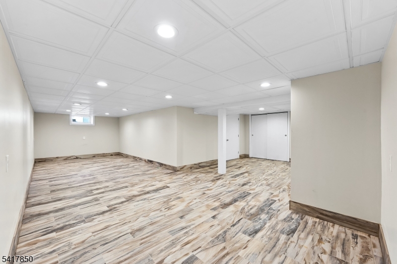 350 Parsippany Blvd