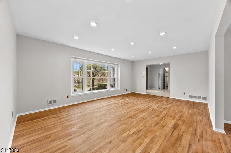 350 Parsippany Blvd