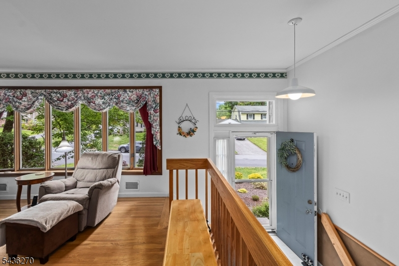 38 Forest Dr