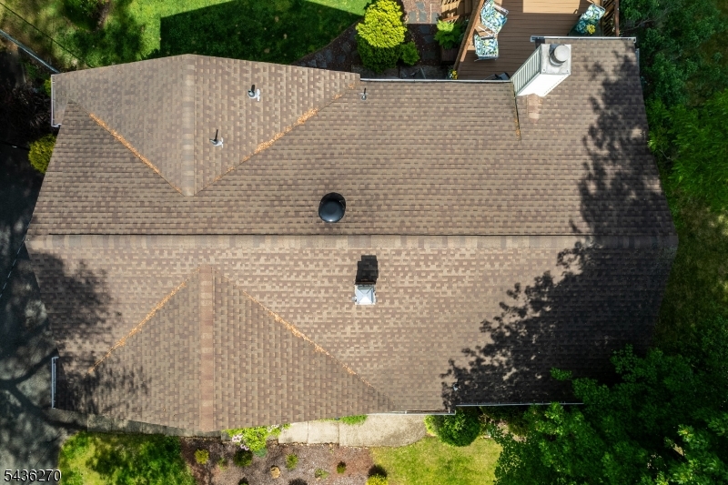 38 Forest Dr