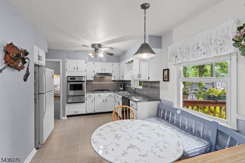 38 Forest Dr