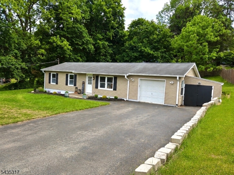 5 Ravine Dr