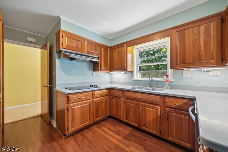 14 Pine Ave