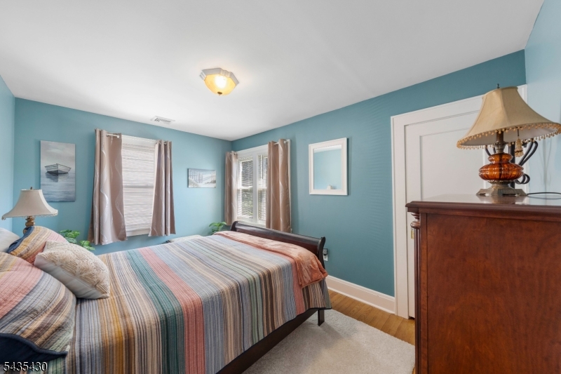 1269 Robinson Ter