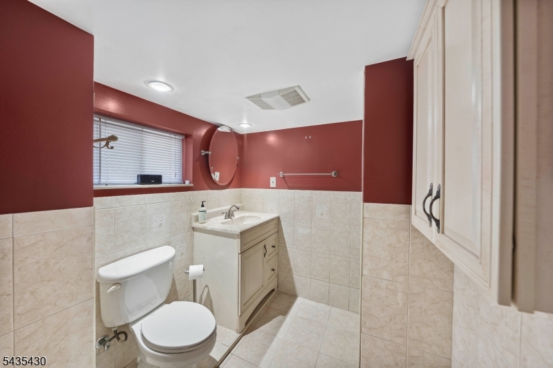 1269 Robinson Ter