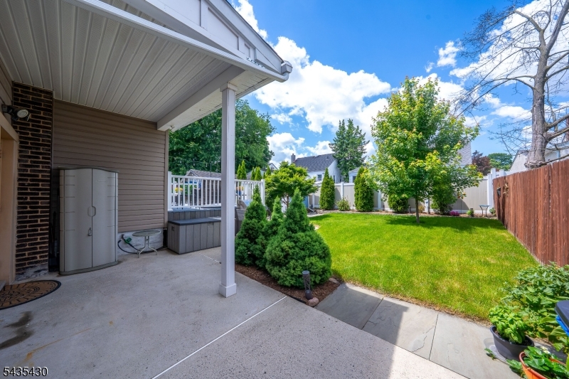 1269 Robinson Ter