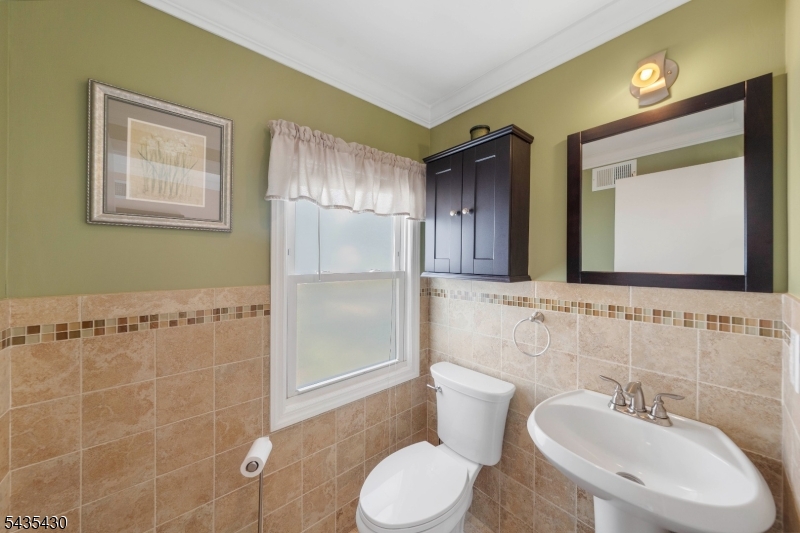 1269 Robinson Ter