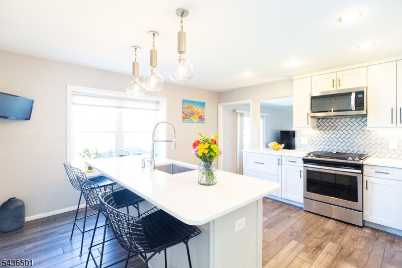 80 Sturbridge Dr