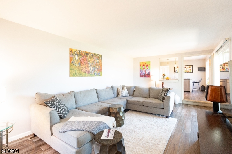 80 Sturbridge Dr