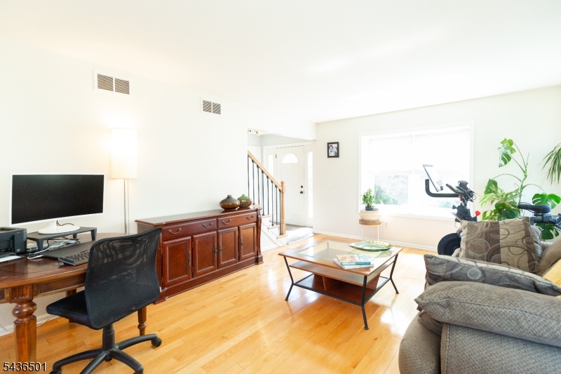 80 Sturbridge Dr