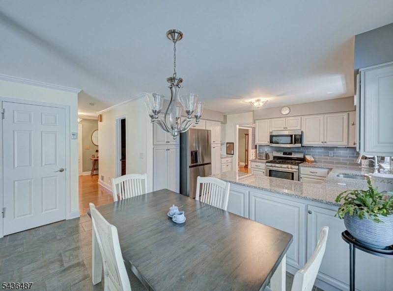 9 Chestnut Pl