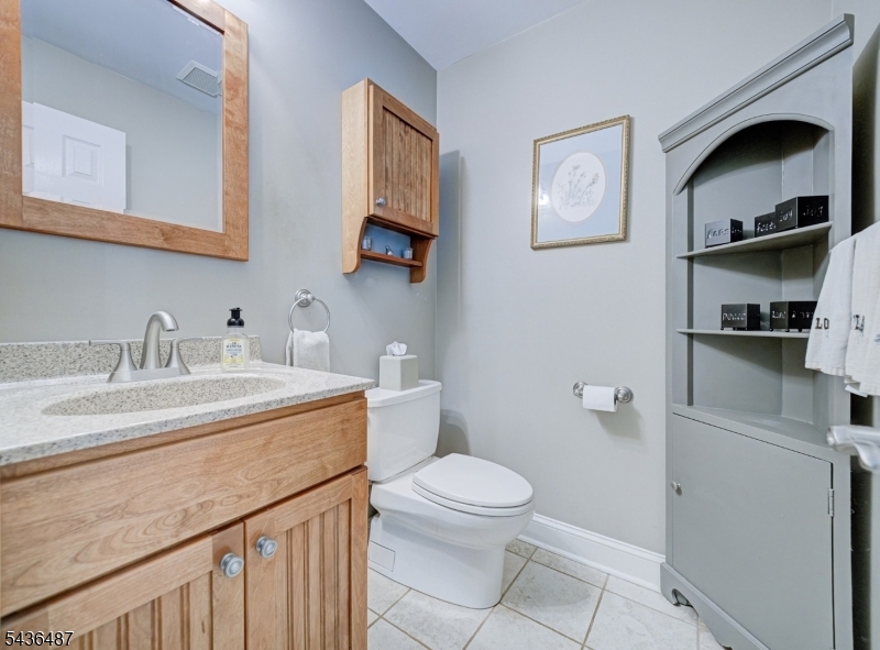 9 Chestnut Pl