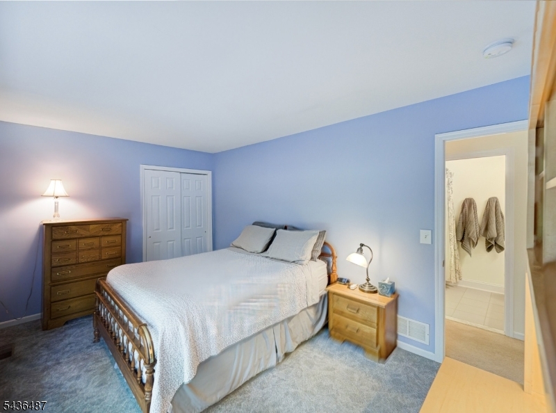 9 Chestnut Pl