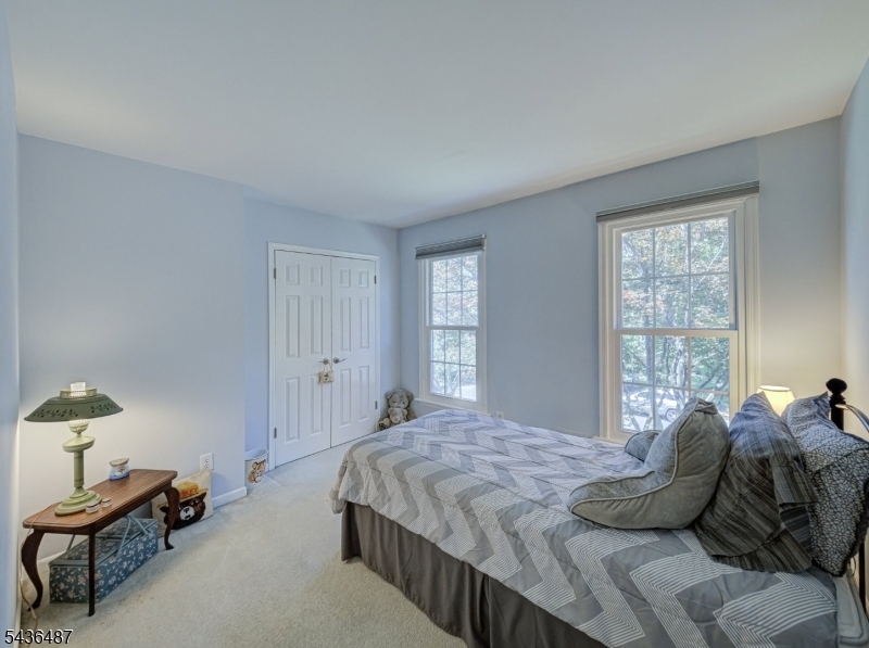 9 Chestnut Pl