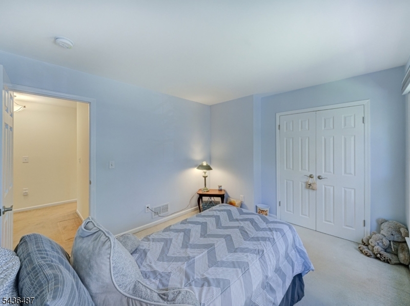 9 Chestnut Pl