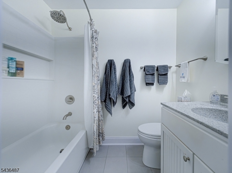 9 Chestnut Pl