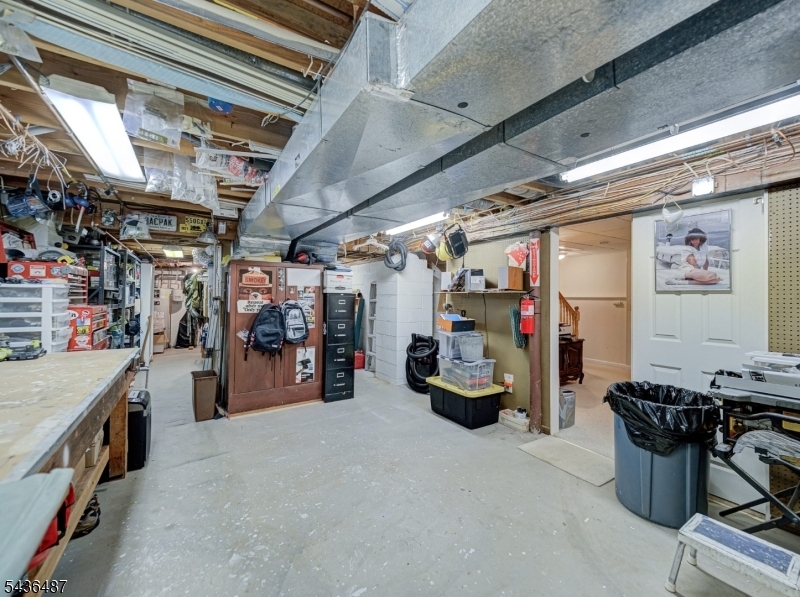 9 Chestnut Pl